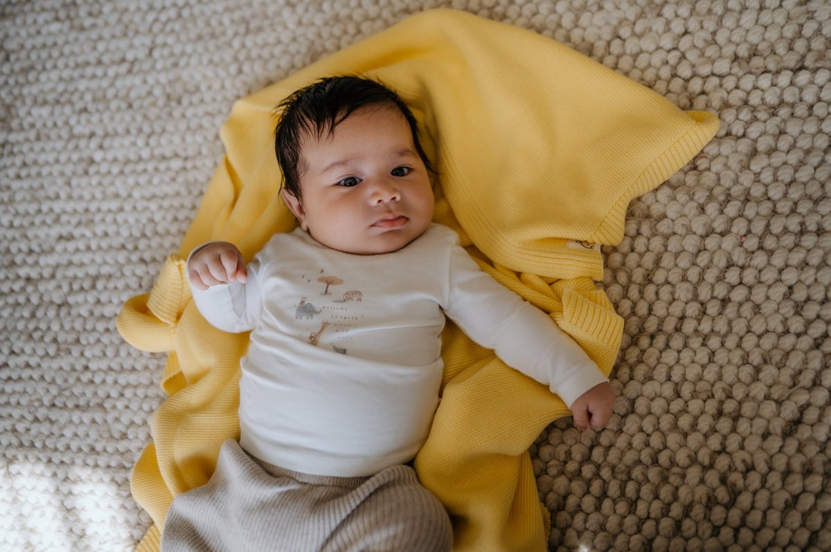 Wiegdeken katoen gele kleur pure baby love