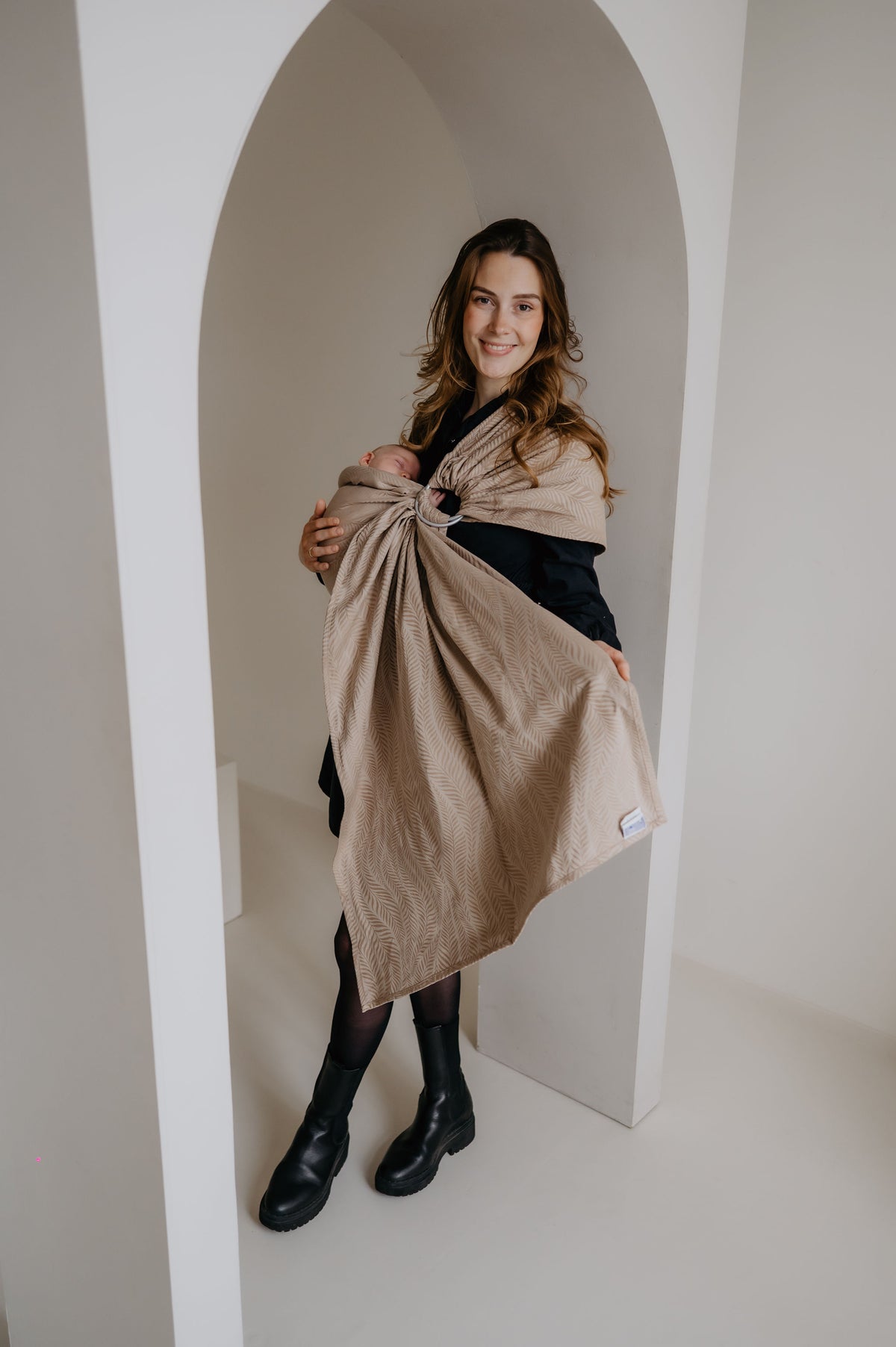 palm taupe ringsling
